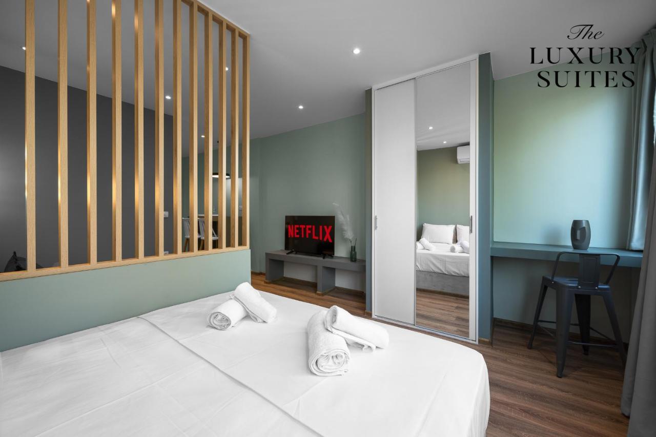 Bliss Apartments, The Luxury Suites เทสซาโลนิกิ ภายนอก รูปภาพ