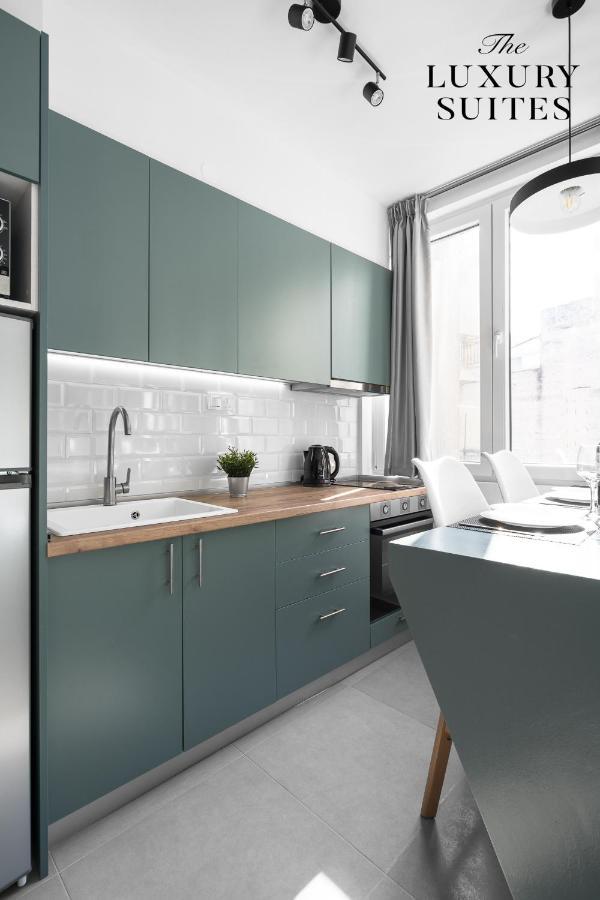 Bliss Apartments, The Luxury Suites เทสซาโลนิกิ ภายนอก รูปภาพ